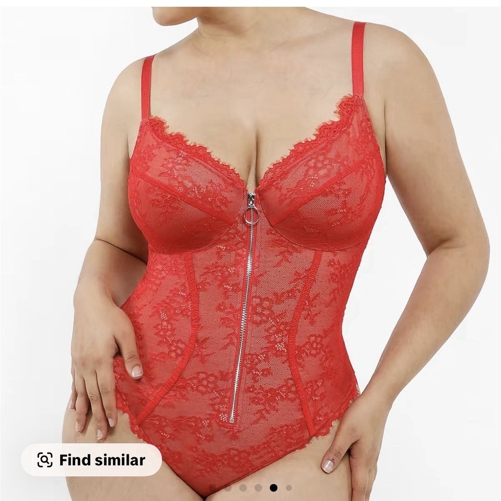 NWT Shapellx Bodysuit Red Lace Zip Front Thong Shapewear Underwire Small